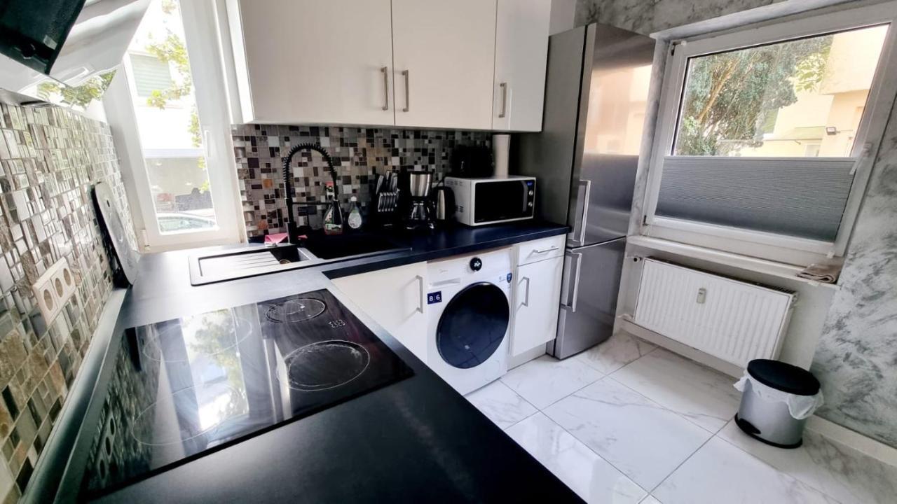 Cozy And Modern 1 Bedroom 3 Room Apartment Висбаден Экстерьер фото